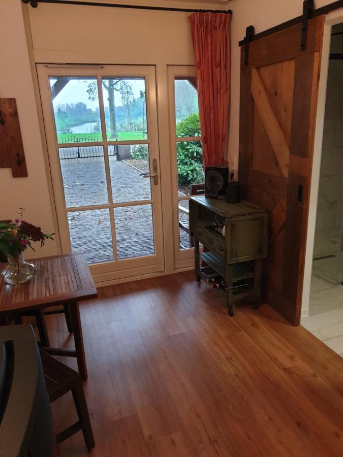 The Walnut Tree Bed and Breakfast Hellevoetsluis Eksteriør billede